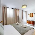 Bluestay 115 - Superbe Appartement à Paris